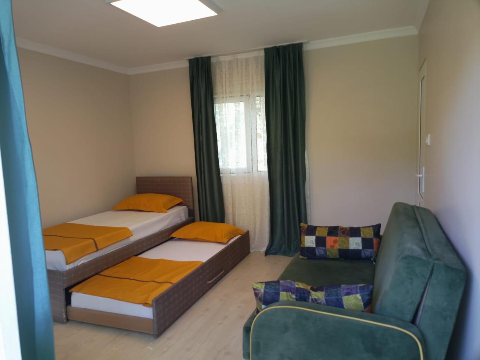 Cicek Evler Tatil Koeyue Hotel Armutlu Kültér fotó