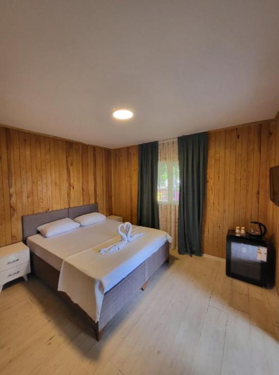 Cicek Evler Tatil Koeyue Hotel Armutlu Kültér fotó